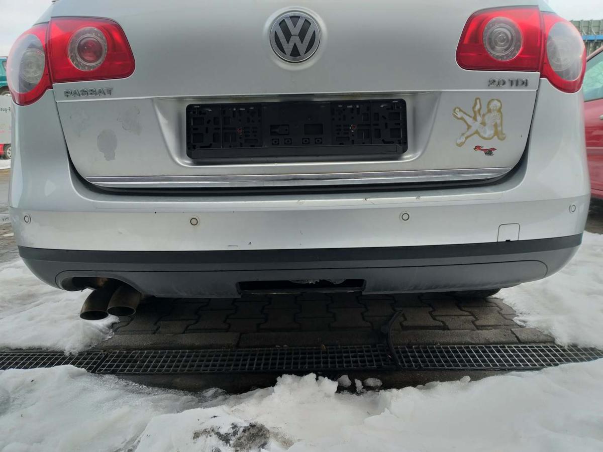 VW Passat 3C original Sto&szlig;stange Stossf&auml;nger hinten LA7W Reflexsilber Kombi Variant Bj.2006